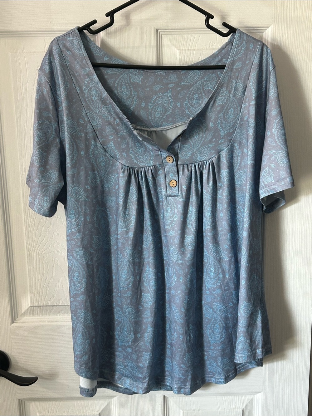Light Blue Paisley Scoop-Neck Short Sleeve Top
